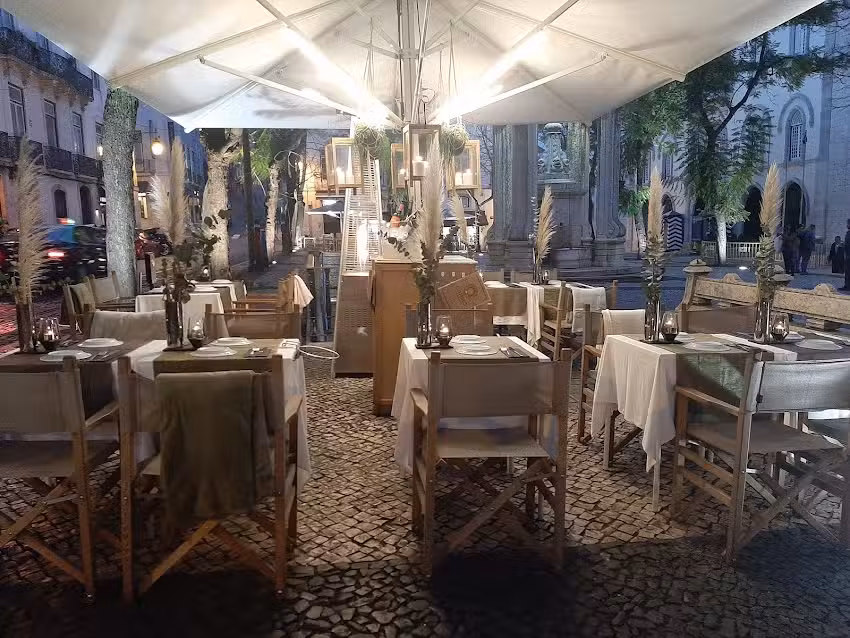 Carmo Restaurant & Bar