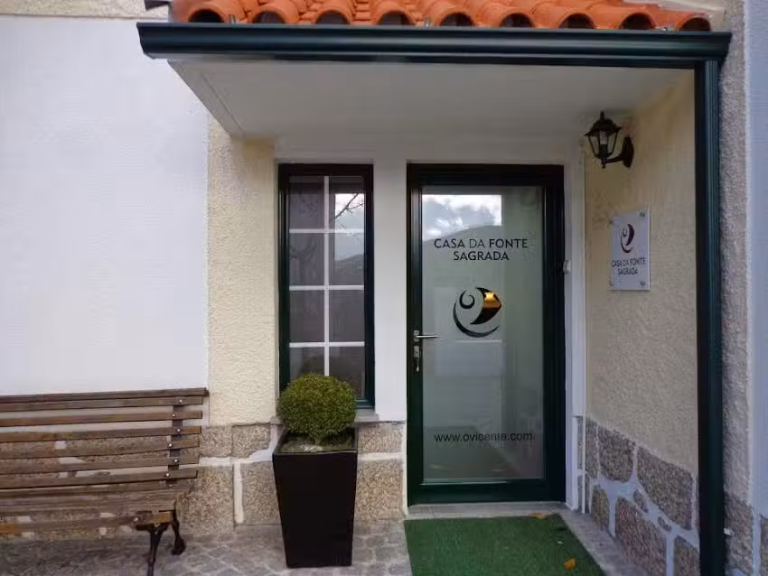 Casa da Fonte Sagrada