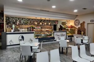 Casa Livita &ndash; Snack e Francesinha