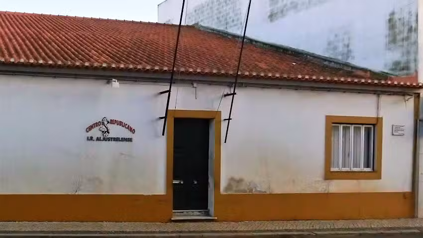 Centro Republicano de Instru&ccedil;&atilde;o e Recreio Aljustrelense