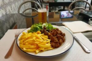 Cervejaria &ndash; Necas Abelho