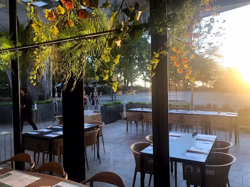 Chal&eacute; do Carmo &ndash; Penha