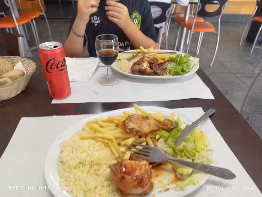 Churrasqueira Alexis (+P&atilde;o Quente e Pastelaria)