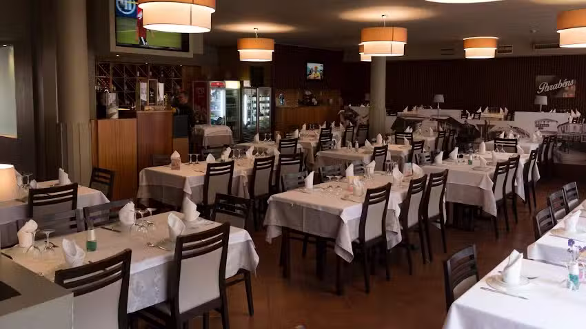 Churrasqueira da Esta&ccedil;&atilde;o de Ermesinde