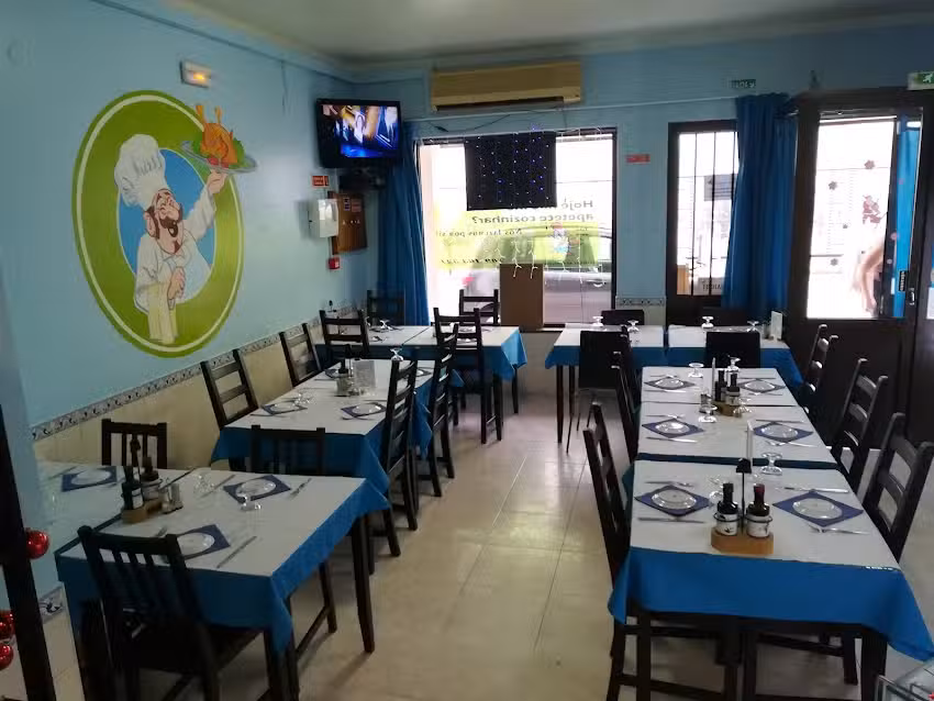 Churrasqueira Serradinho, loja de comida para levar/take away, em Loul&eacute;