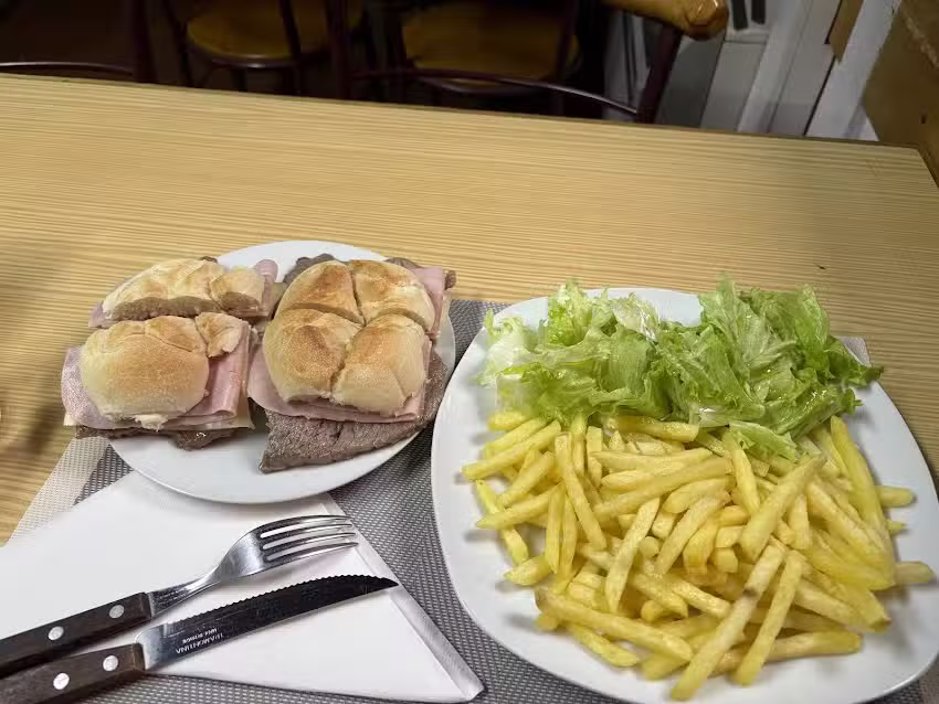 CLUBE ACAD&Eacute;MICO