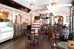 Confeitaria Rainha 3