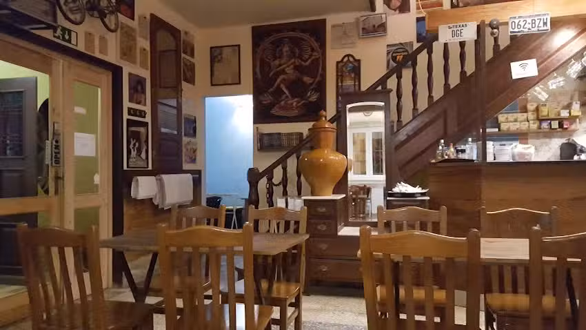 Consult&oacute;rio &ndash; Snack and Wine bar