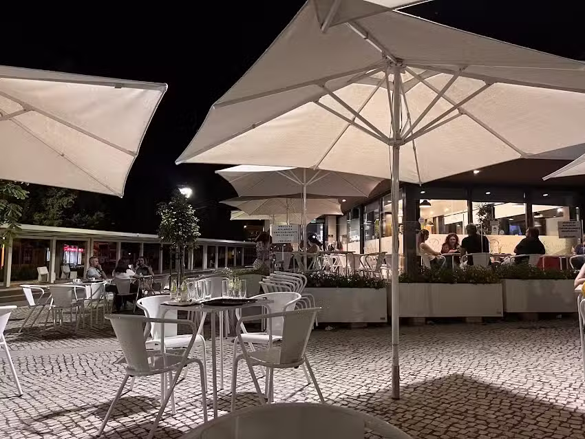 D&rsquo;gustar Restaurante Caf&eacute;