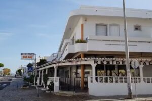 Diplom&aacute;tico Restaurante Boutique & Bar