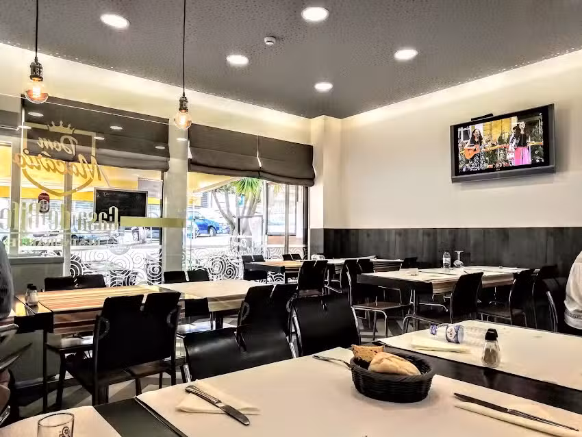 Dom Mac&aacute;rio &ndash; Casa de Bifes