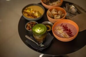 Elevada &ndash; Eatery e Coworking