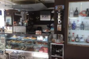 Espa&ccedil;o in Caf&eacute;