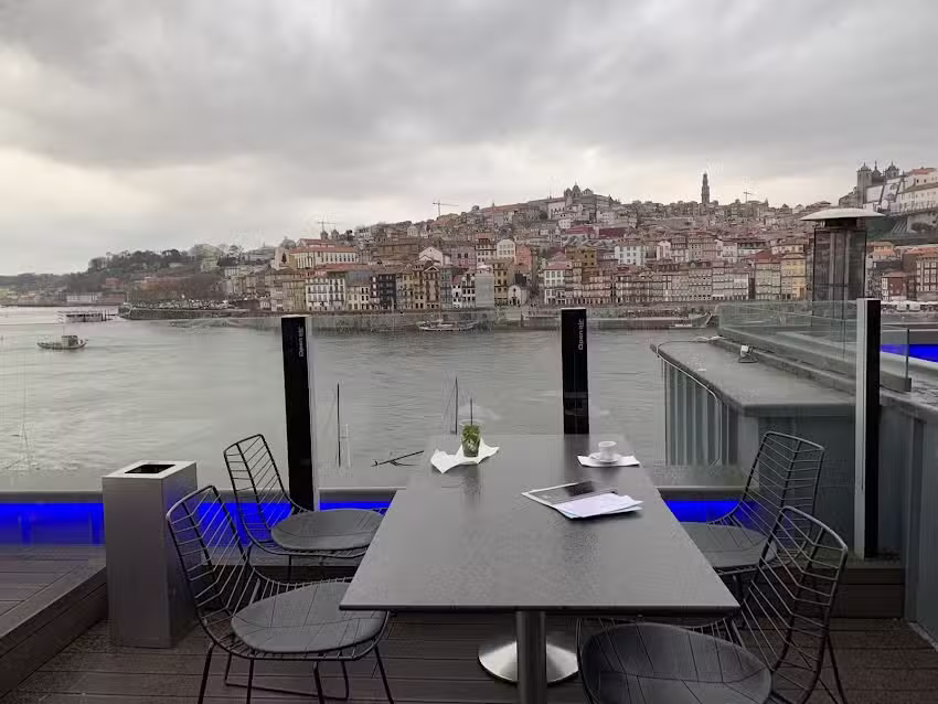 Espa&ccedil;o Porto Cruz