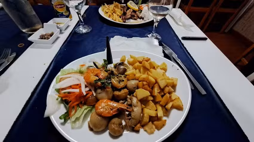 Esquina &ndash; Restaurante & Bar