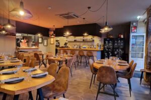 &Eacute;ter Restaurante & Wine Bar