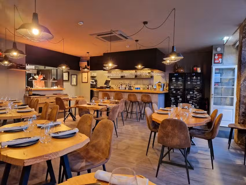 &Eacute;ter Restaurante & Wine Bar