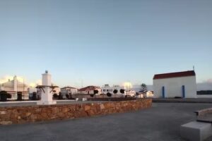 EVEREST SNACK AND BAR