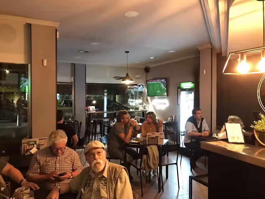 F&aacute;brica &ndash; Caf&eacute; & Lounge