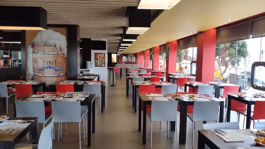 Farol Cervejaria P&oacute;voa de Varzim