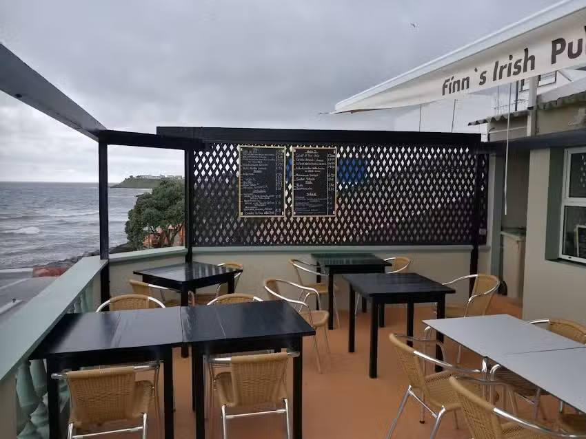 Finn&rsquo;s Irish Pub and Grill