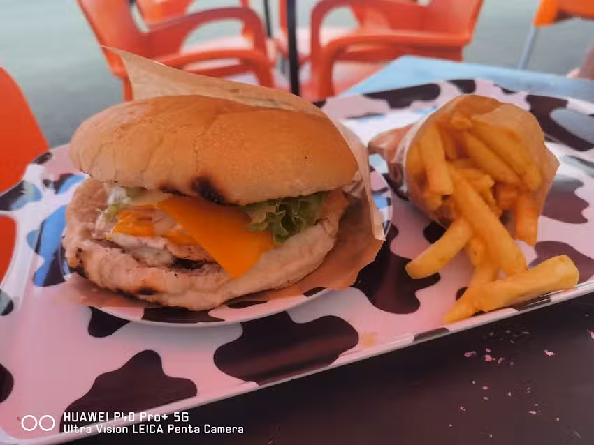 Food & Friends &ndash; BLACK TRUCK