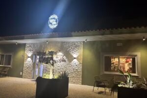 Fora da Vila-Tapas e Vinhos