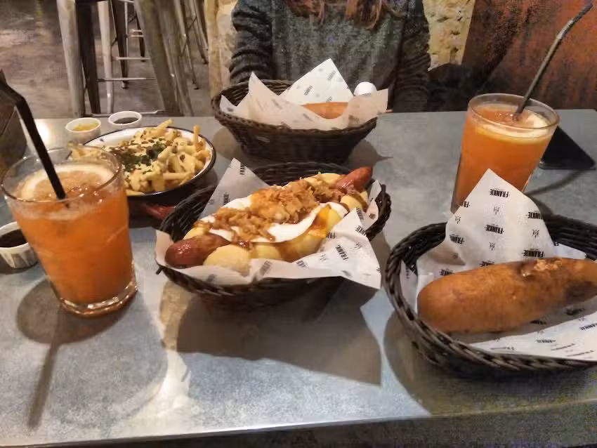 Frankie Hot Dogs