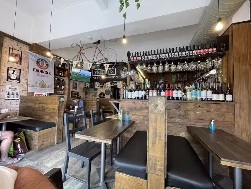 FRIENDS Pub & Hamburgueria