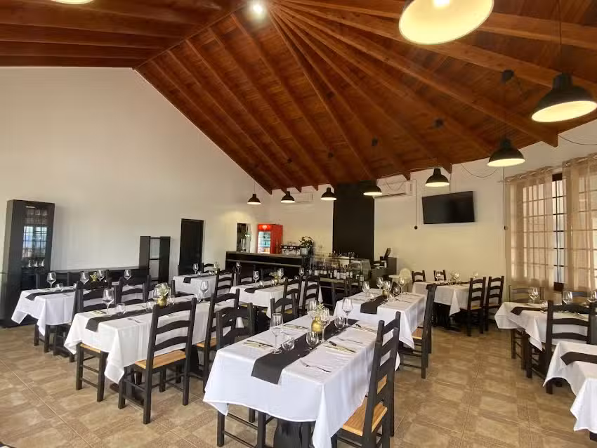 Furna- Restaurante e Esplanada