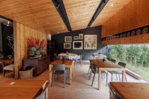 Furnas Lake Restaurant