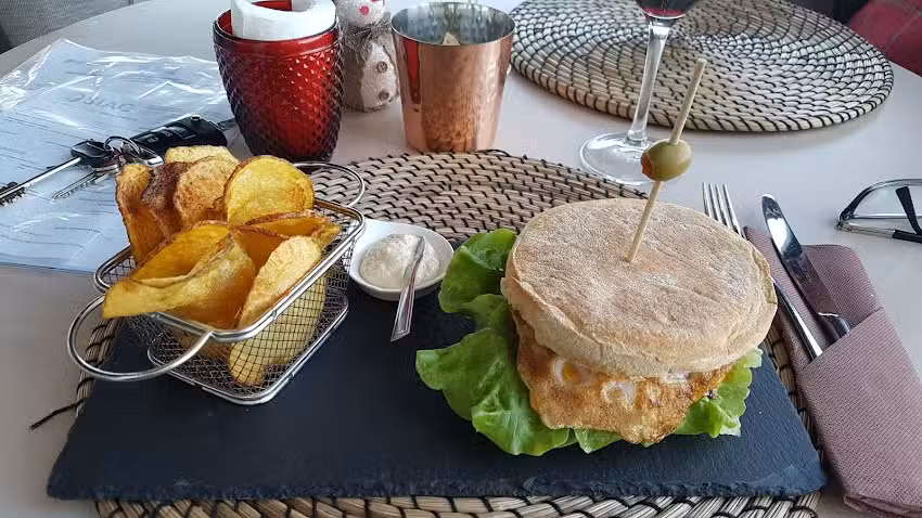 Galo &ndash; Wine & Tapas