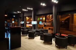 GAME OVER &ldquo;Eat, Drink n Play&rdquo; (Cocktail Bar)