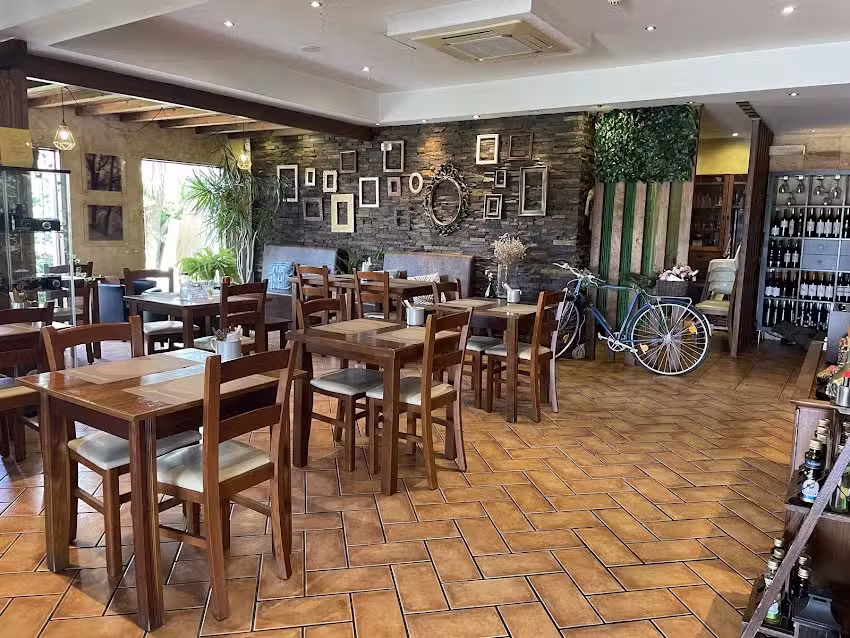 Gastron&oacute;mica Bistro