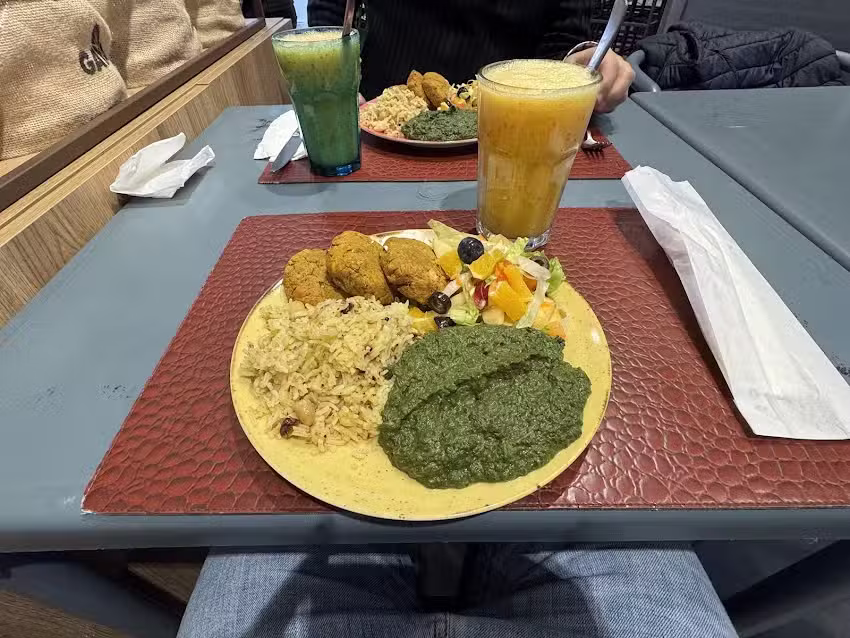 Gaya Veggie Market & Coffee Shop