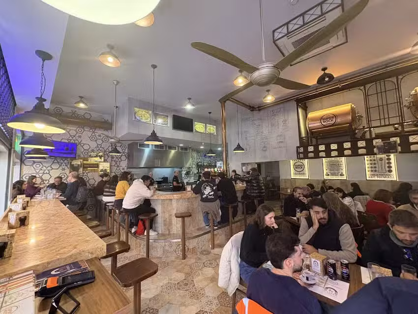 Gazela Entreparedes &ndash; O Original Cachorrinho