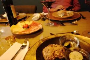 Gift – Gin & Tapas Bar