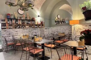 GUSTO&rsquo;ZZA LOUL&Eacute;