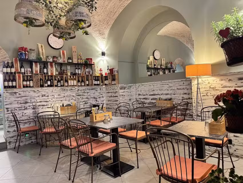 GUSTO&rsquo;ZZA LOUL&Eacute;