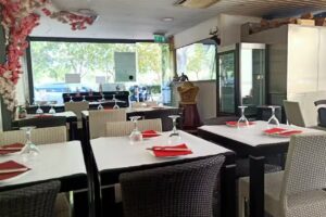 Han Table Barbecue &ndash; Set&uacute;bal