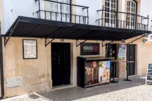 House 51 Food and Drinks