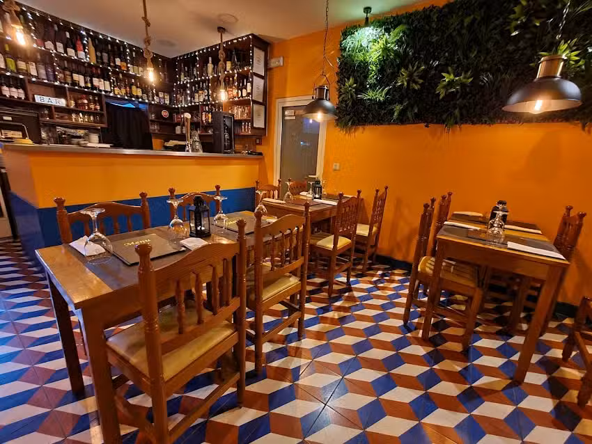 Indian Fusion Cuisine &ndash; Halal