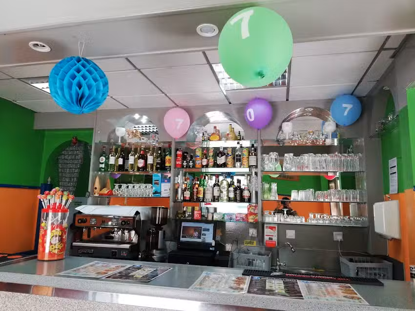 Irm&atilde;os Pizza e Kebab