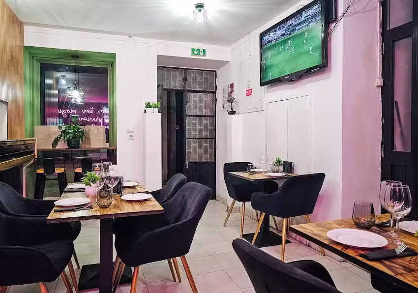 Jardim do Tr&aacute;s