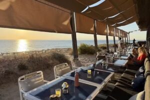 JNcQUOI Beach Club Restaurant