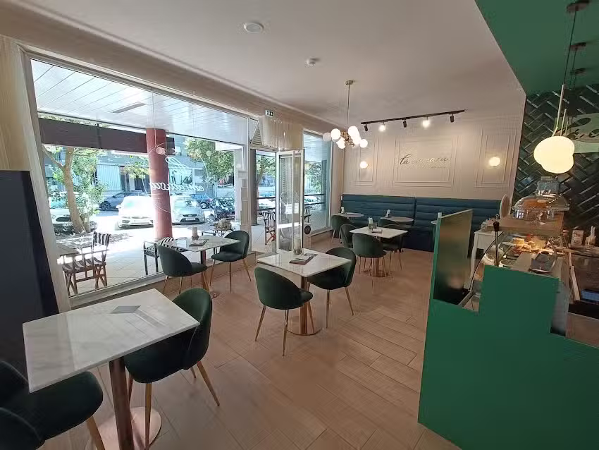 L&aacute; em Casa &ndash; Taberna do P&atilde;o e do Presunto