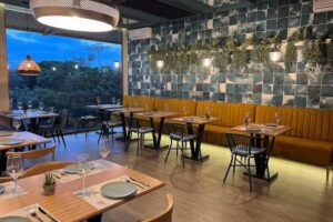 La Mafia Se Sienta a La Mesa