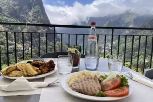 La Perla Restaurante | Bar