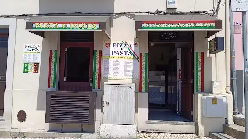 La Piccola Cucina Italiana Pizza E Pasta