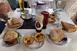 Leitaria Acad&eacute;mica